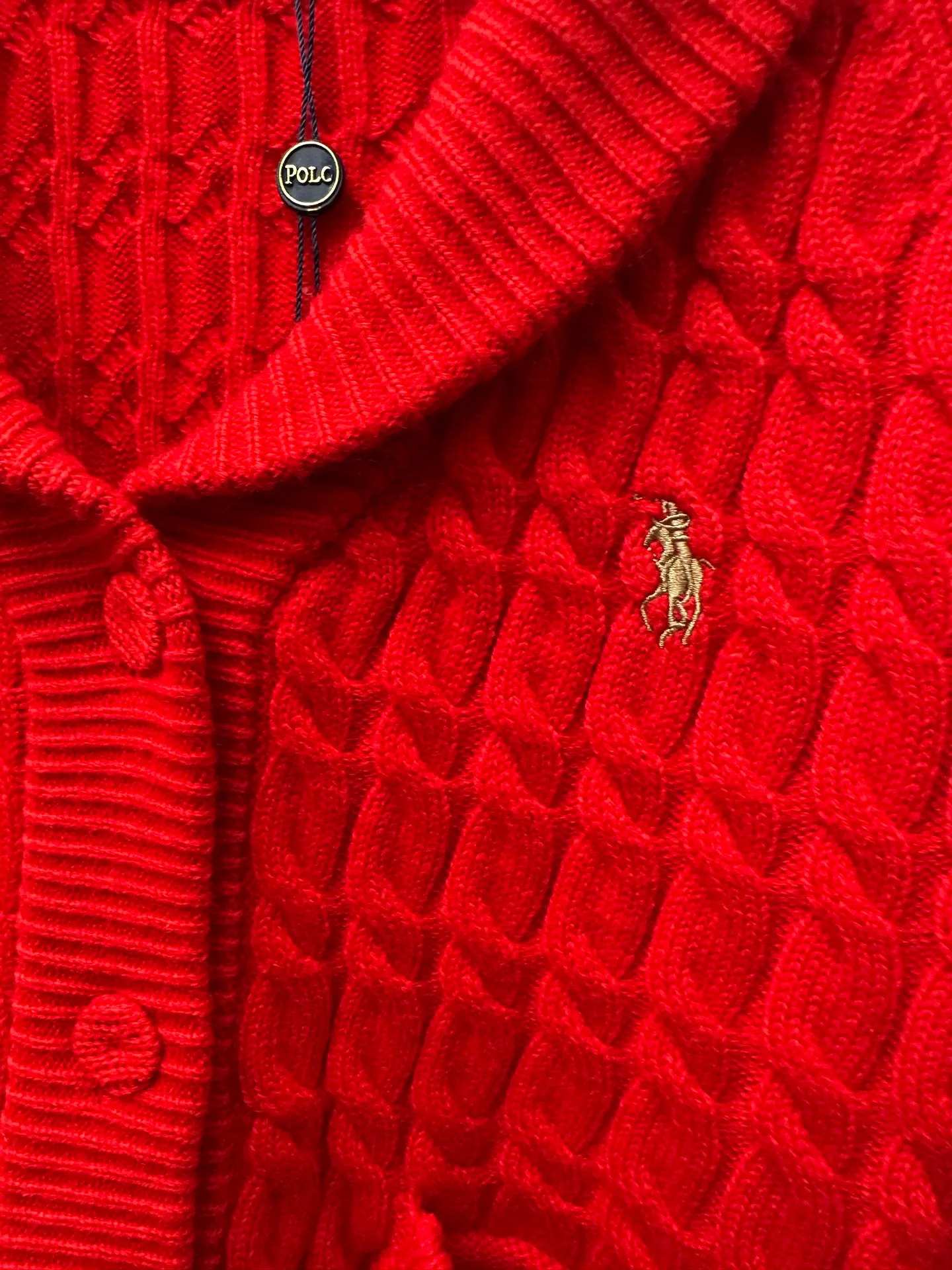 P480 Ralph Lauren red twist knitted cardigan, brand new with tag, perfect details, classic lapel design, small horse logo embroidery on the front, exquisite details, 70% cashmere + 30% wool, soft and warm fabric, versatile in autumn and winter, Size: S M L